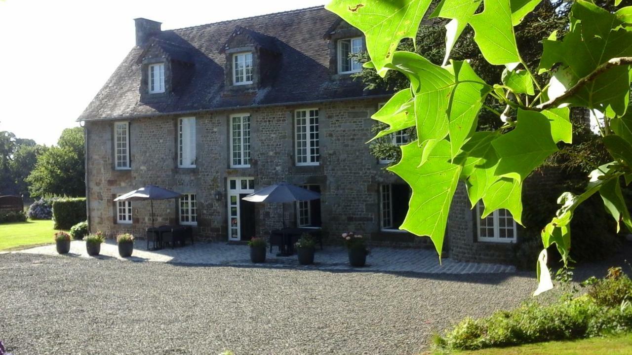 ホテルManoir De La Porte Sainte-Pience エクステリア 写真